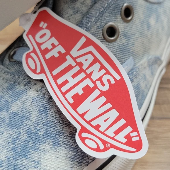 Van's Authentic Brand new. - Picture 3 of 10